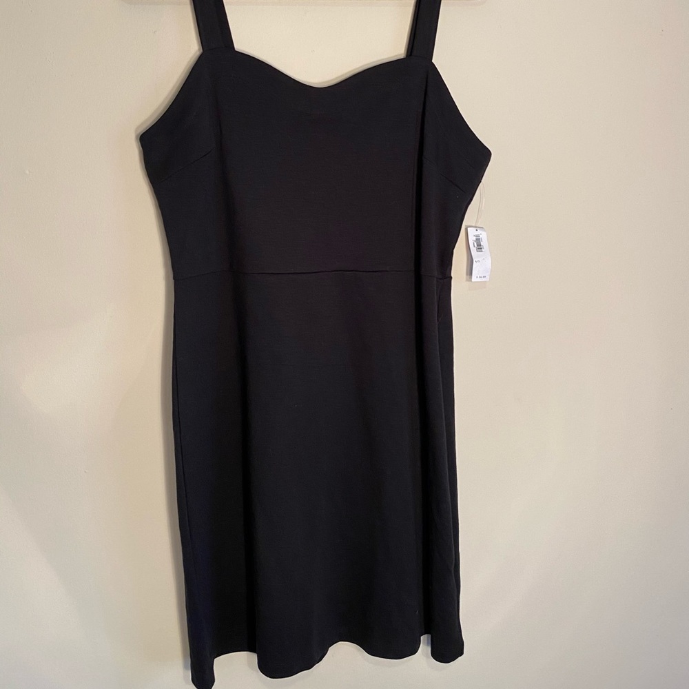 Black Sweetheart Neckline Mini Dress